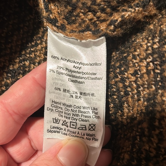 DKNY Cap Sleeves Turtleneck Sweater - Picture 8 of 8